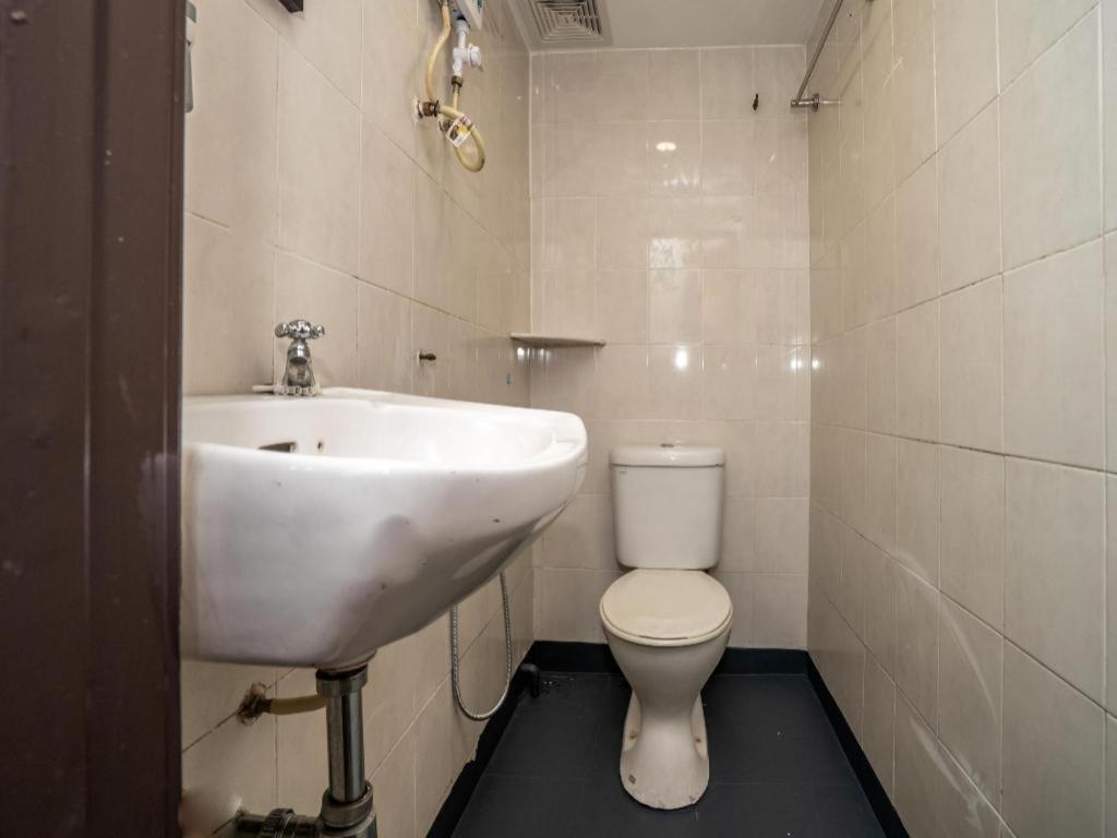 Oyo 1167 Rest And Go Hotel Κλάνγκ Εξωτερικό φωτογραφία