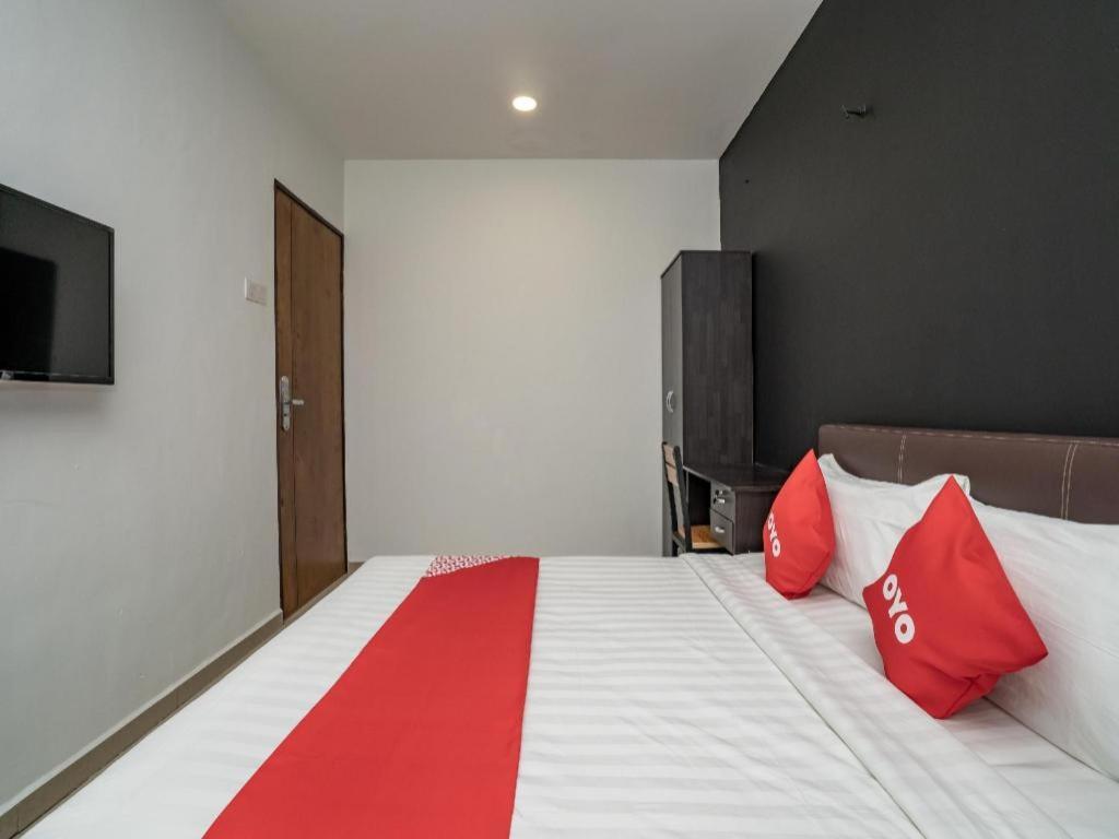 Oyo 1167 Rest And Go Hotel Κλάνγκ Εξωτερικό φωτογραφία