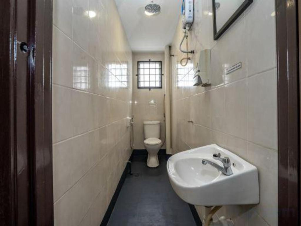Oyo 1167 Rest And Go Hotel Κλάνγκ Εξωτερικό φωτογραφία