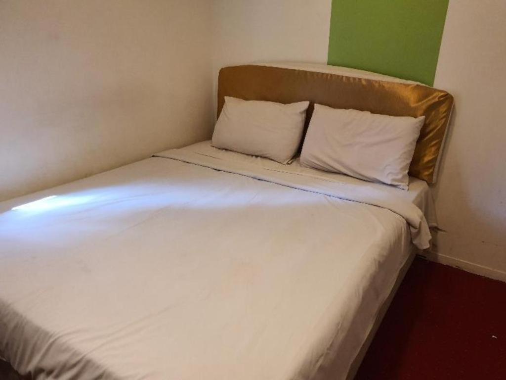 Oyo 1167 Rest And Go Hotel Κλάνγκ Εξωτερικό φωτογραφία