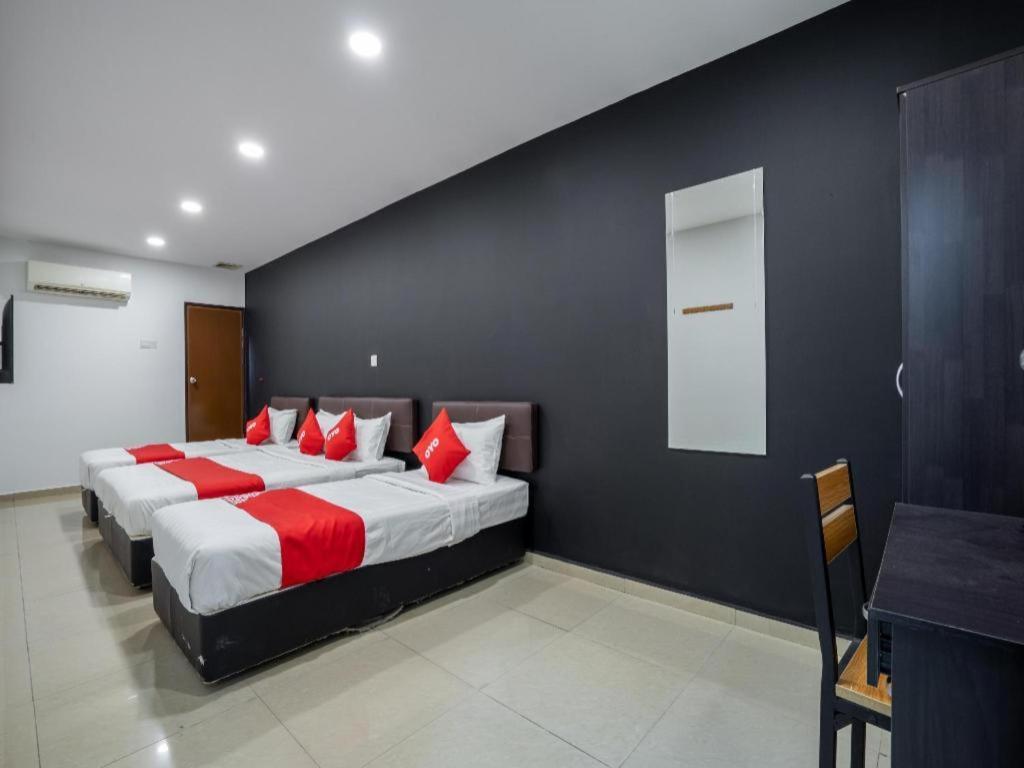 Oyo 1167 Rest And Go Hotel Κλάνγκ Εξωτερικό φωτογραφία