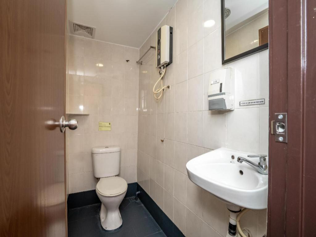 Oyo 1167 Rest And Go Hotel Κλάνγκ Εξωτερικό φωτογραφία