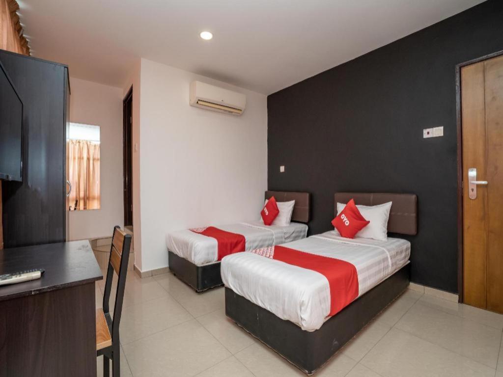 Oyo 1167 Rest And Go Hotel Κλάνγκ Εξωτερικό φωτογραφία