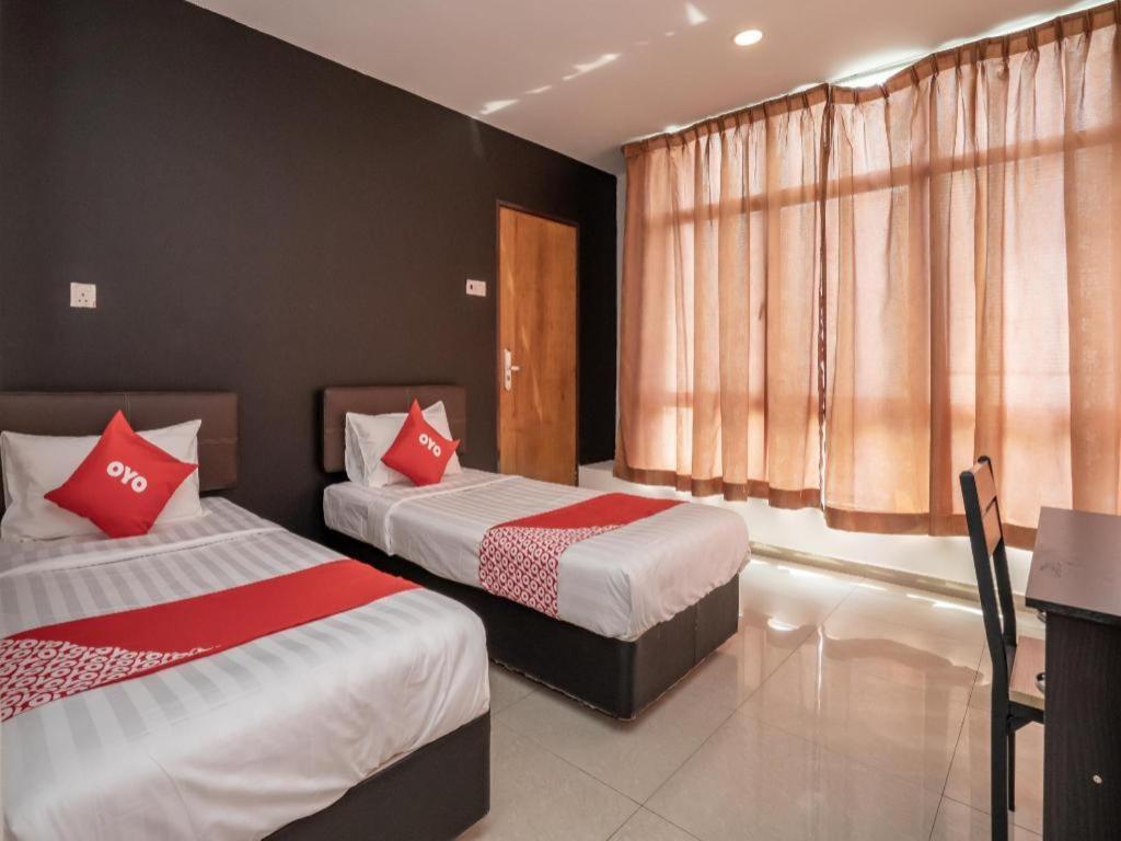 Oyo 1167 Rest And Go Hotel Κλάνγκ Εξωτερικό φωτογραφία